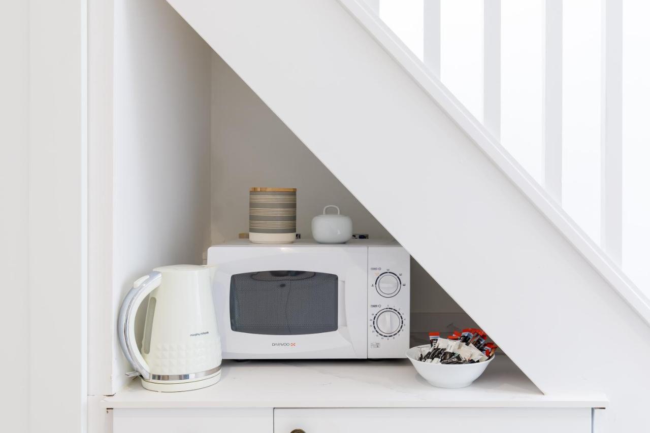 Central Quiet Cottage. Walk To Shops, Bars & Beach Brighton Luaran gambar