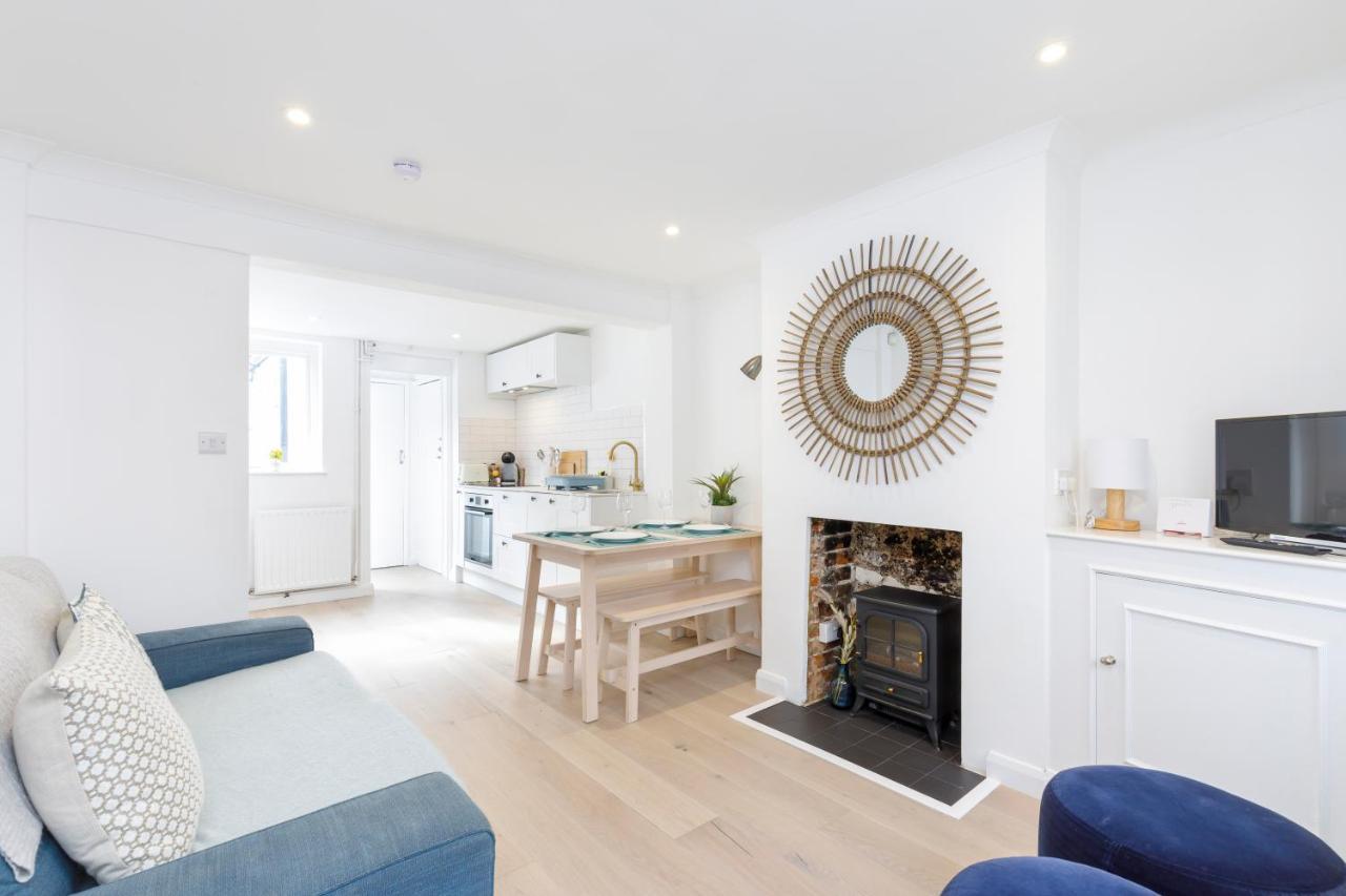 Central Quiet Cottage. Walk To Shops, Bars & Beach Brighton Luaran gambar